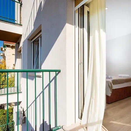 בית הארחה Shine Of Life Luxury ספליט